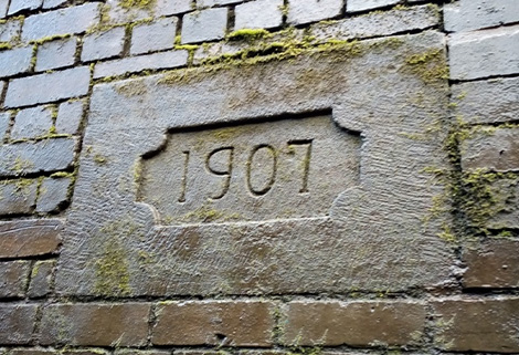 stonemason's date inscription