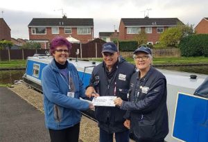 Sue Meades presents cheque to Waterways Chaplains