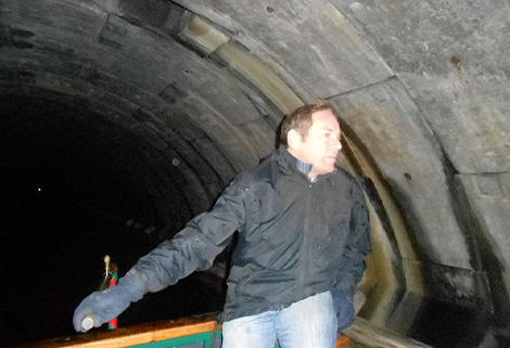 steering through Blisworth Tunnel