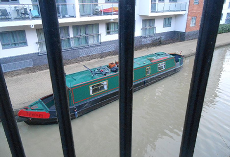 narrow boat in MIlton Keynes