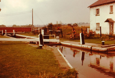 canal lock