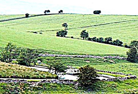 narrowboat heading south - CanalsOnline Magazine narrowboat heading south