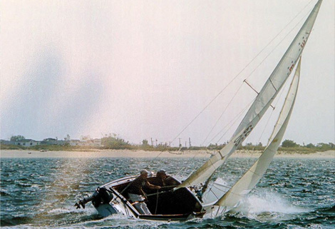 main 1 sailing dinghy