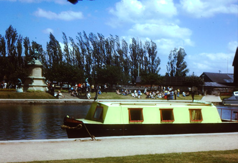 narrowboat moored at Stratford