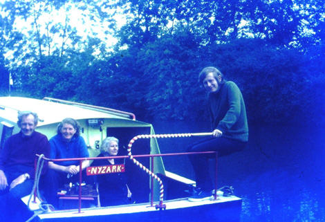 family on narrowboat